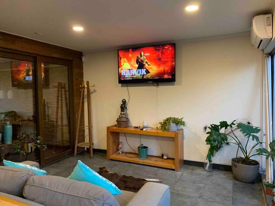 Acogedora Casa Con Tinaja Y Jacuzzi Y Rent A Car Villa Puerto Varas Exterior photo
